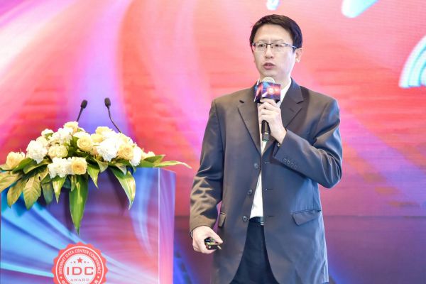 IDCC2021｜世紀(jì)互聯(lián)高昆：數(shù)據(jù)中心儲(chǔ)能光伏規(guī)劃和實(shí)踐(圖1)