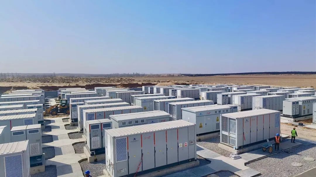 2025年國內外儲能電池行業(yè)市場競爭戰(zhàn)略與發(fā)展前景展望(圖1)